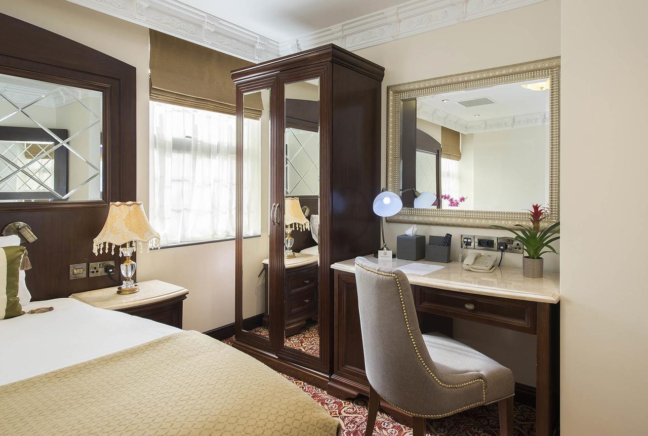 ザ ジョージ ストリート ホテル オックスフォード エクステリア 写真 A room at the hotel
