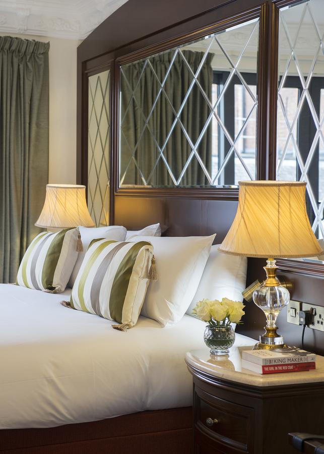 ザ ジョージ ストリート ホテル オックスフォード エクステリア 写真 A bedroom at the hotel