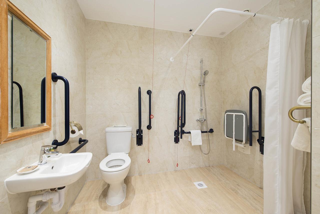 ザ ジョージ ストリート ホテル オックスフォード エクステリア 写真 Disabled toilet with alarm