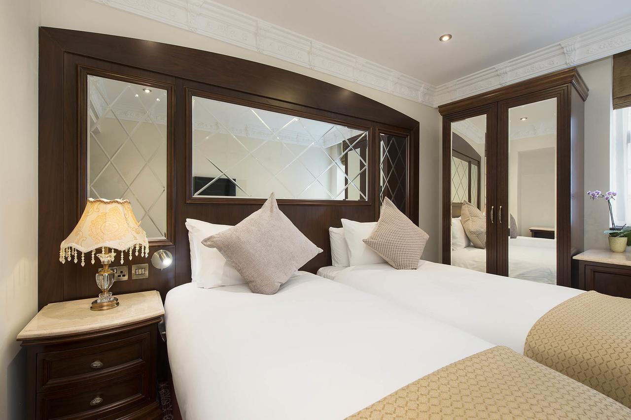 ザ ジョージ ストリート ホテル オックスフォード エクステリア 写真 A bedroom at the hotel