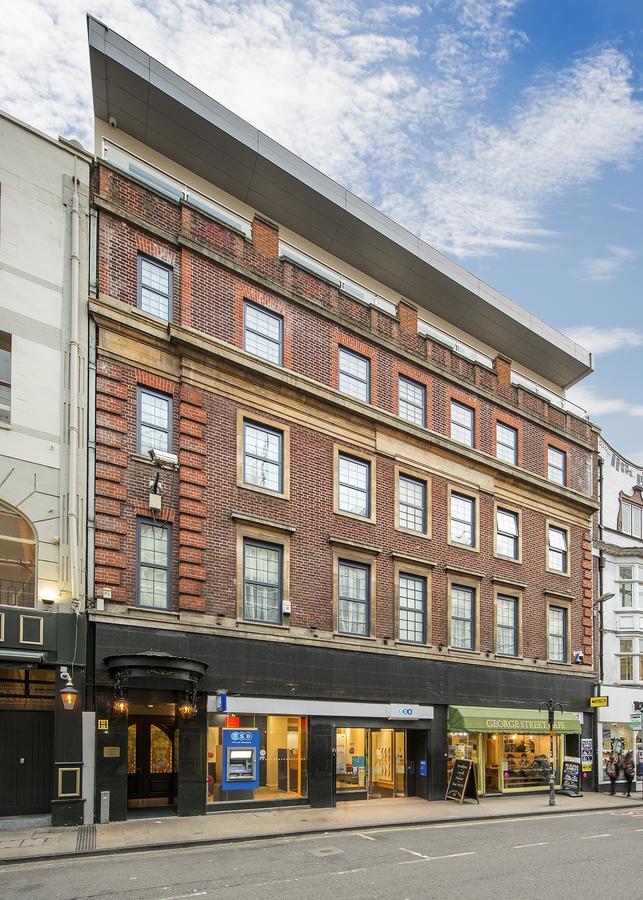 ザ ジョージ ストリート ホテル オックスフォード エクステリア 写真 The former department store, now apartments